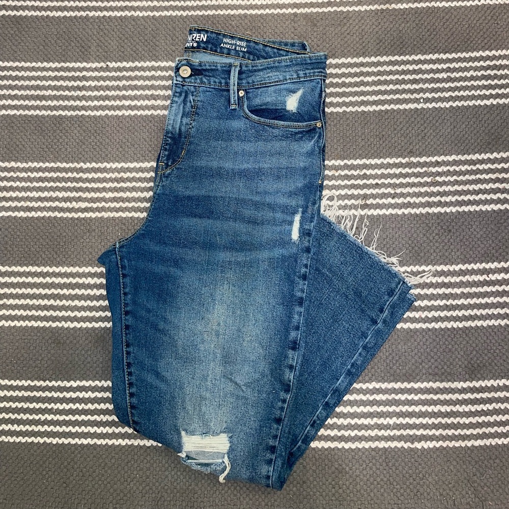 Levi’s Denizen Skinny Jeans